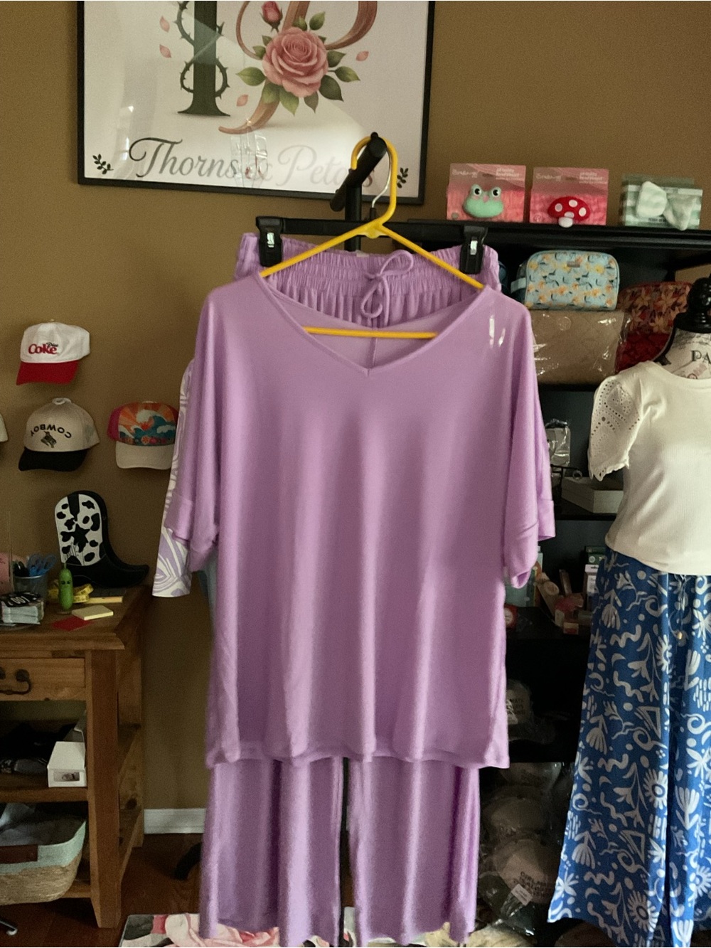 Relaxed Lavender Two-Piece Pantsuit Set - V-Neck Top & Elastic Waist Pants
